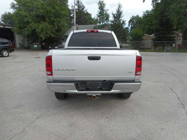 2003 Dodge Ram Pickup 1500 2dr Regular Cab SLT 4WD SB